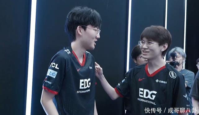 够屹立不倒 够屹立不倒