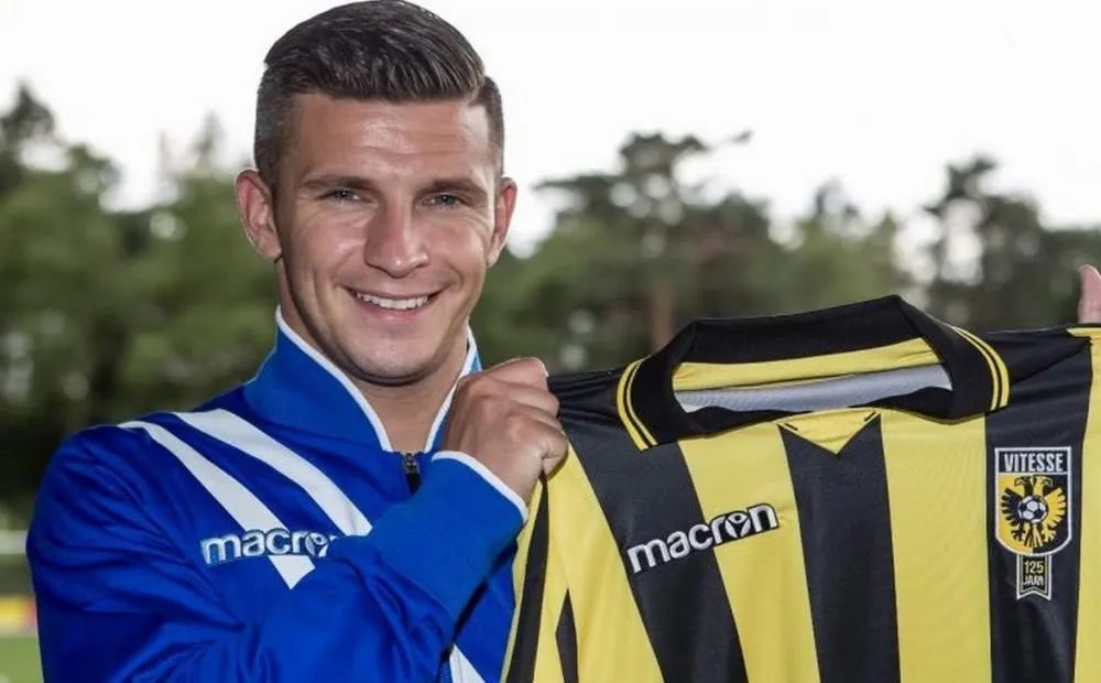 这位前锋已 这位前锋已