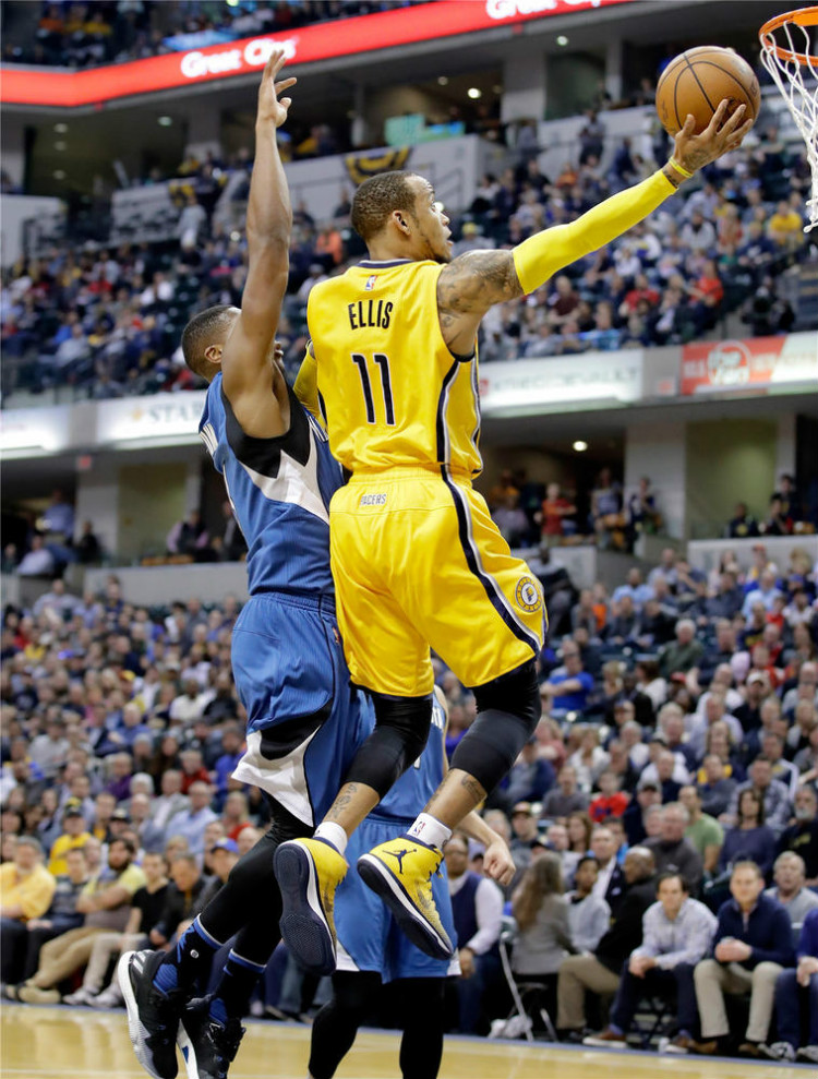 担任替补 担任替补