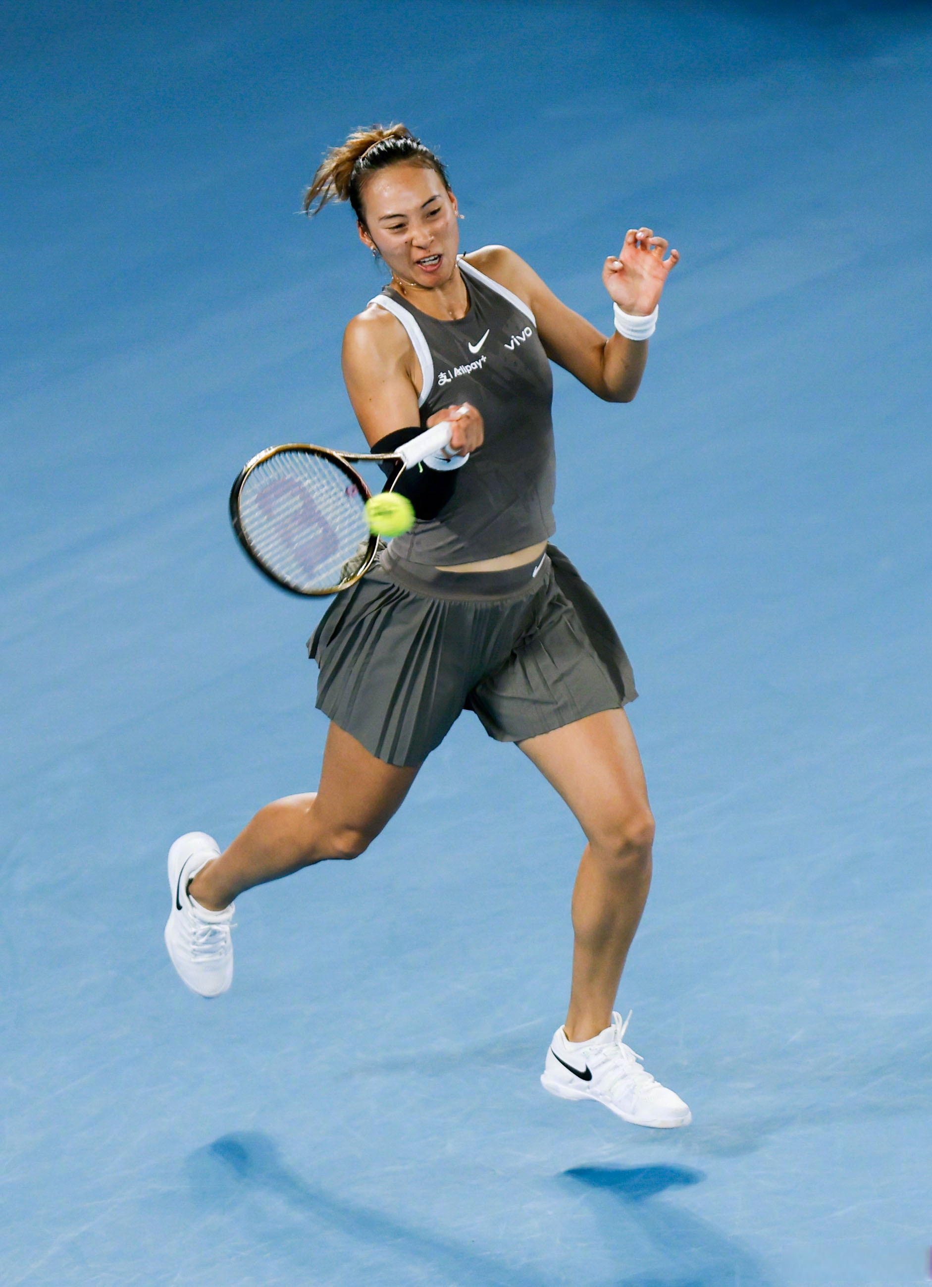 尤其是在面 尤其是在面