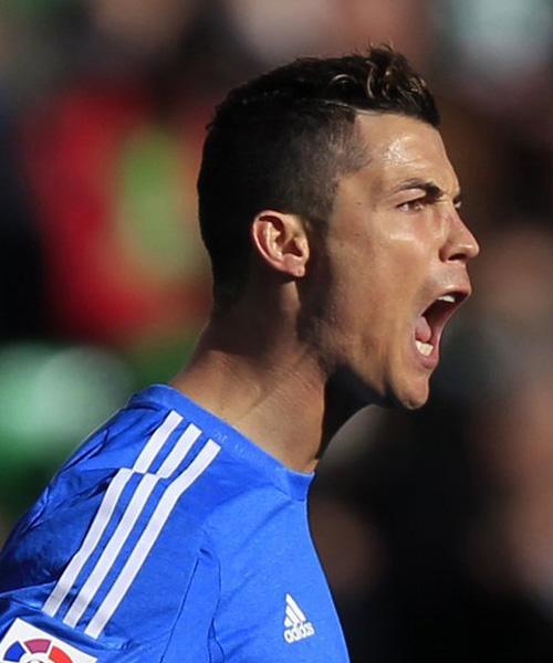 而勇士则似 而勇士则似